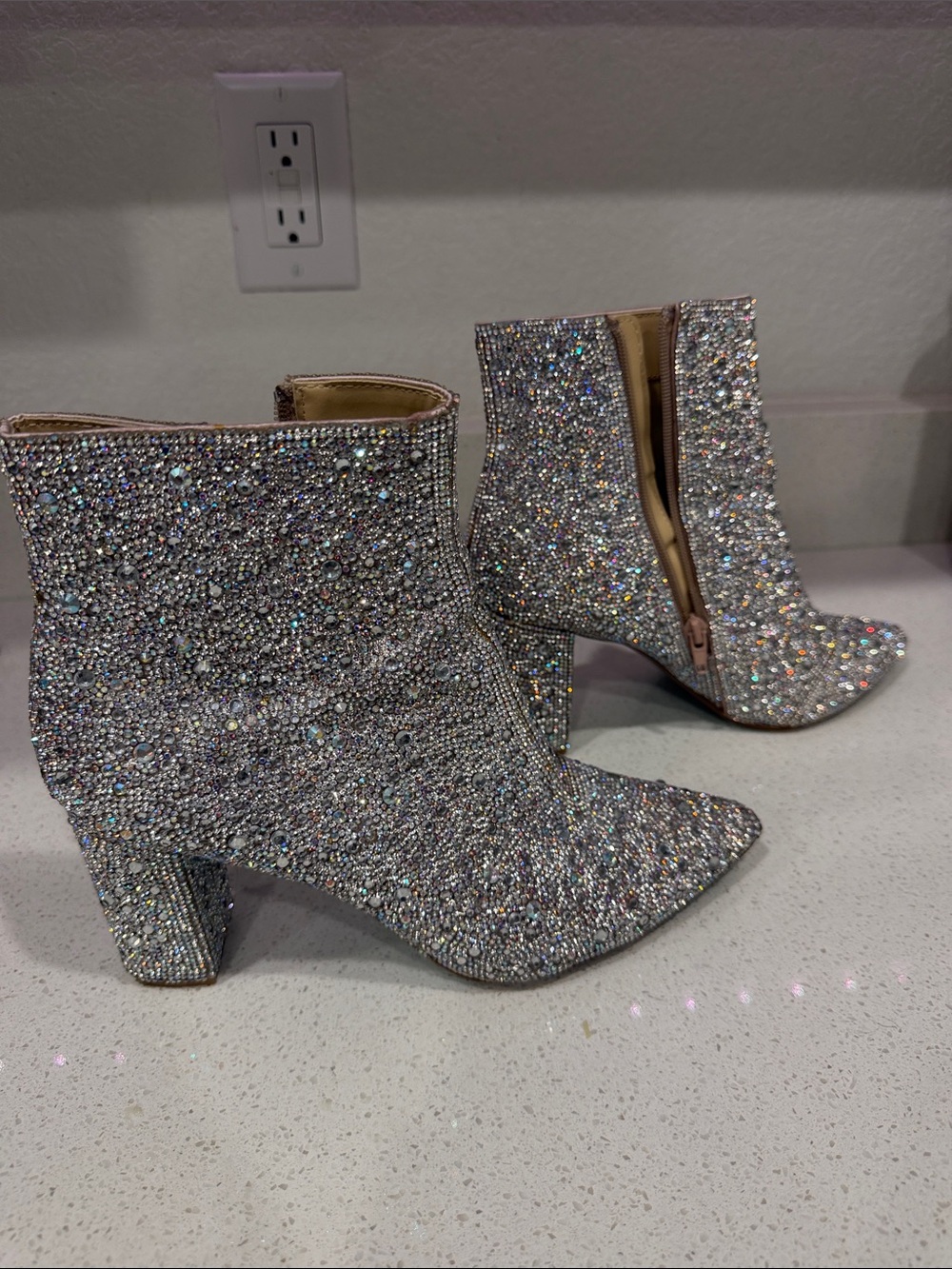 BETSEY JOHNSON KYLA SILVER RHINESTONE ANKLE BOOTS SIZE 9